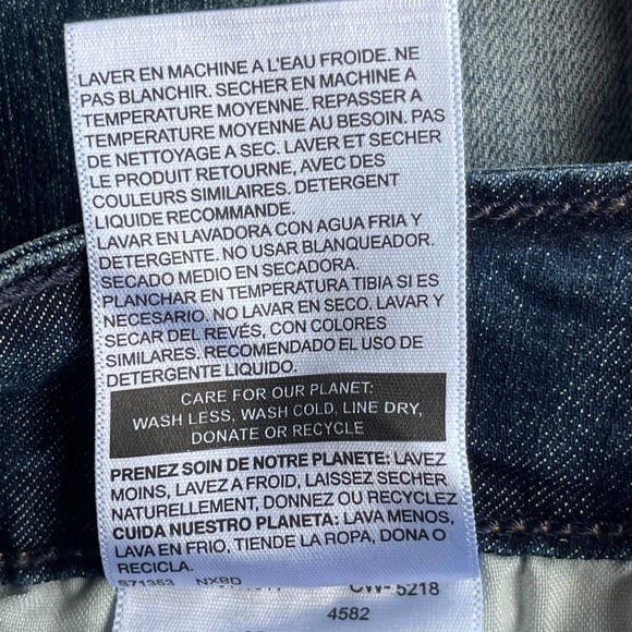 Levis Jeans Womens Size 4 Short Blue Signature Mid Rise Skinny Gold NEW - Picture 8 of 14